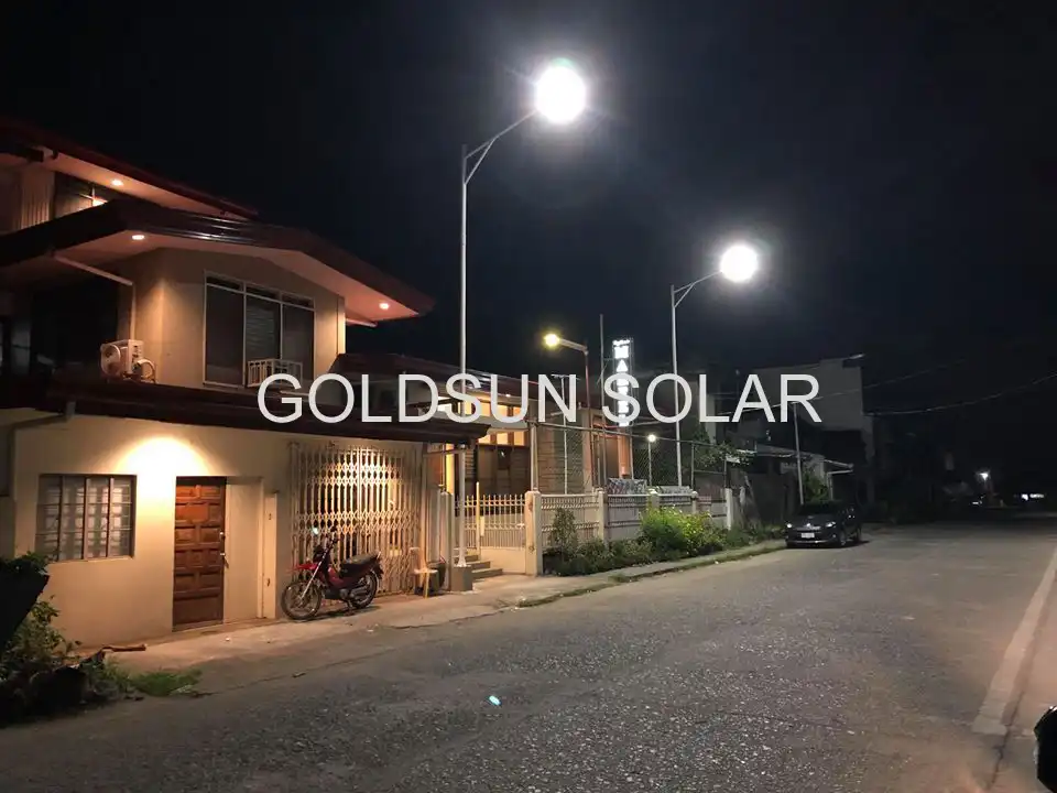 100w solar street light