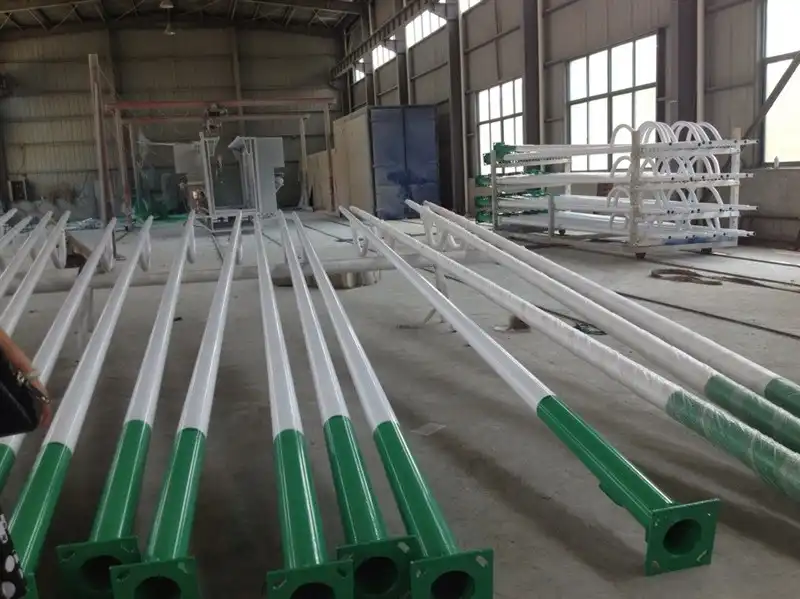 Galvanized Street Light Poles 