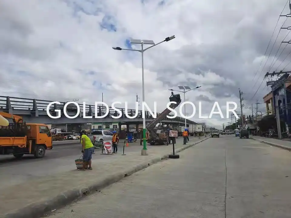 Solar battery street lights 