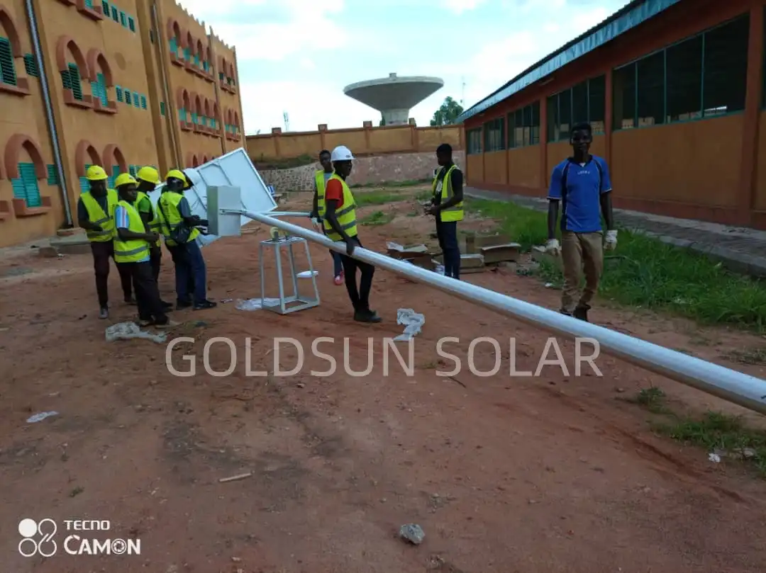 solar street post lights