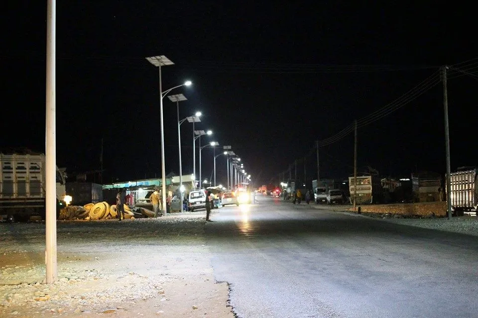 solar street lights 
