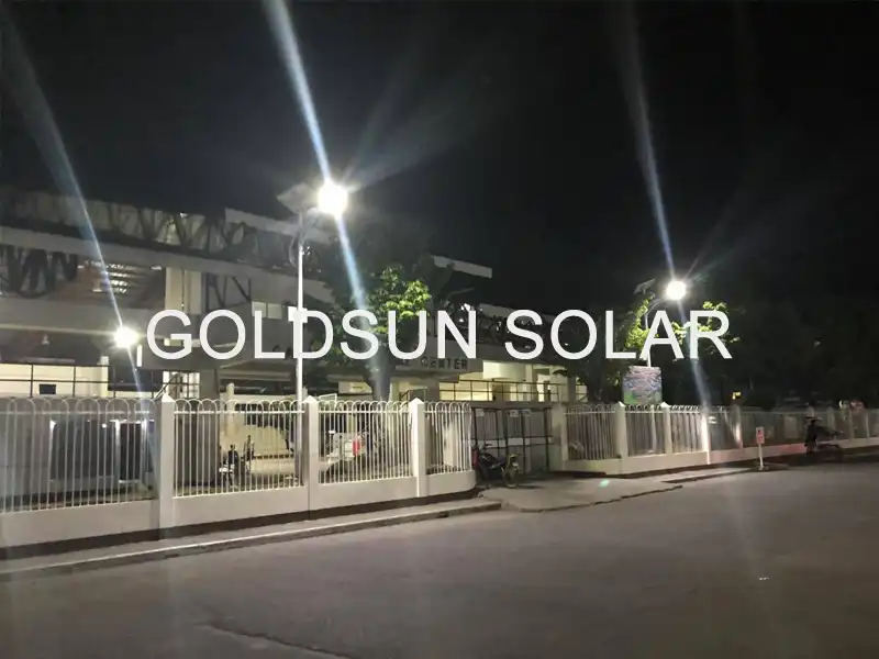 Solar Panel Street Light Pole Lifespan and Maintenance Tips
