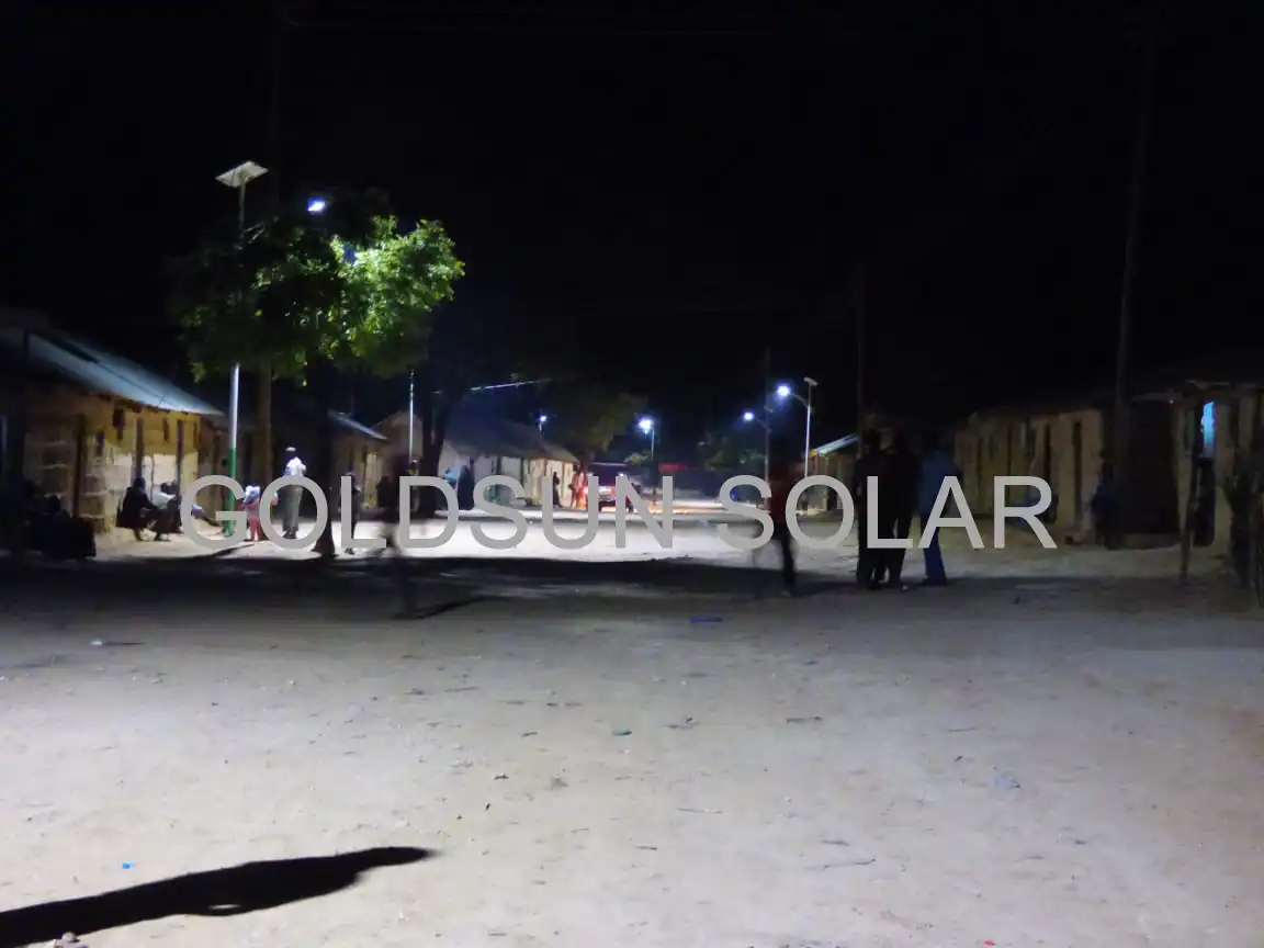 Do Outdoor Solar Street Lights Work in the Shade?