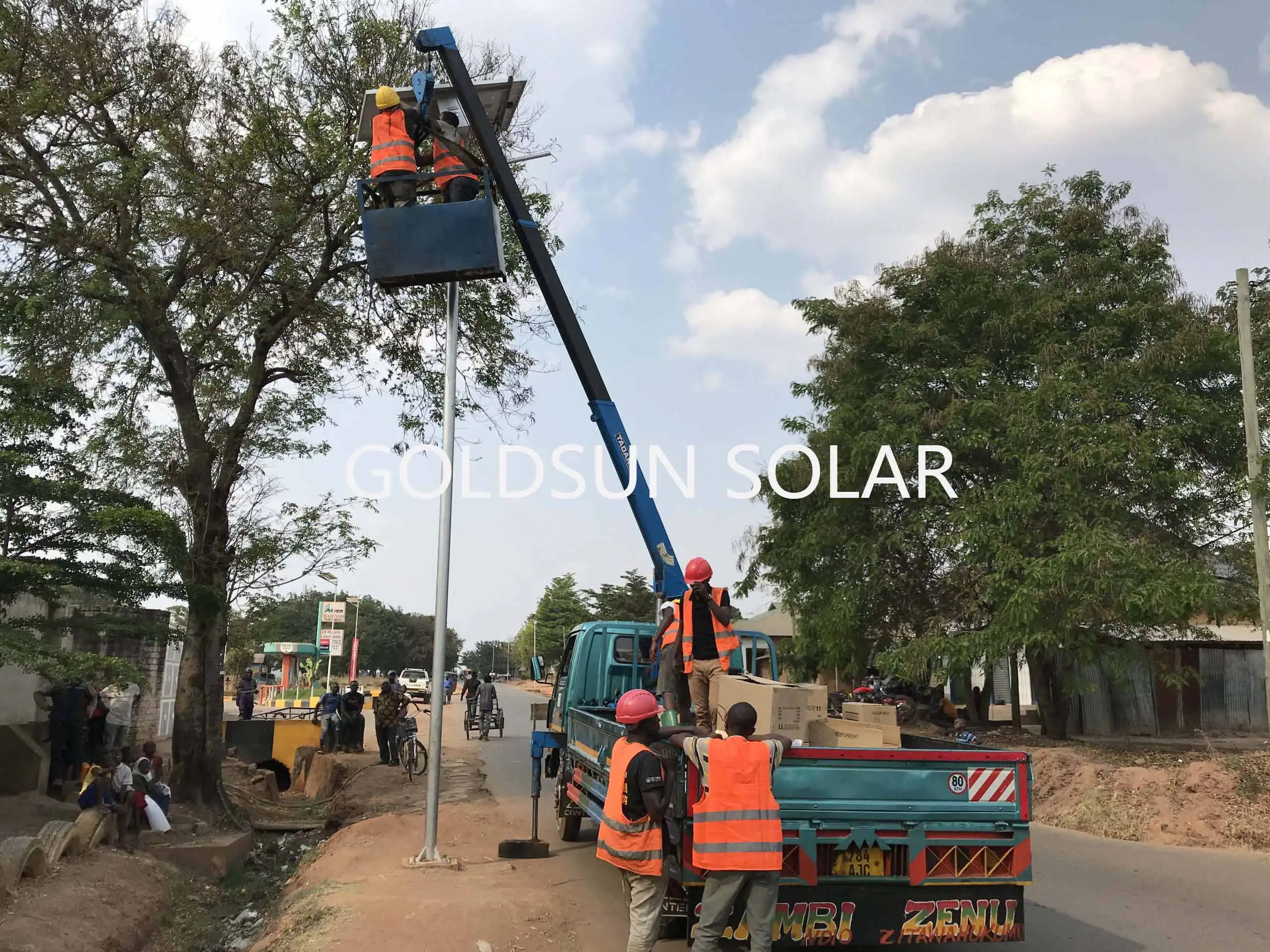 Why Galvanized Poles Are Ideal for Solar LED Installations?